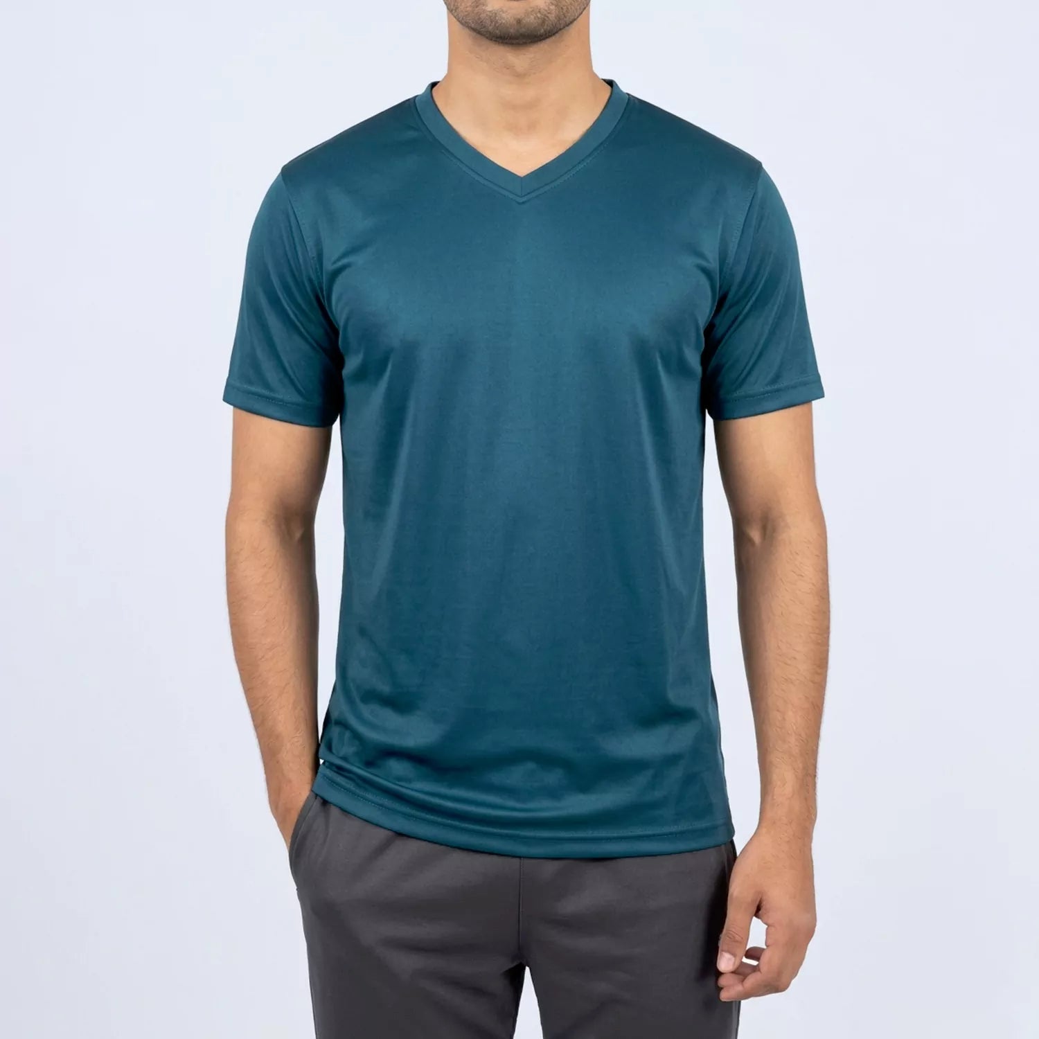 Men's slim fit V-neck sports tee in storm blue