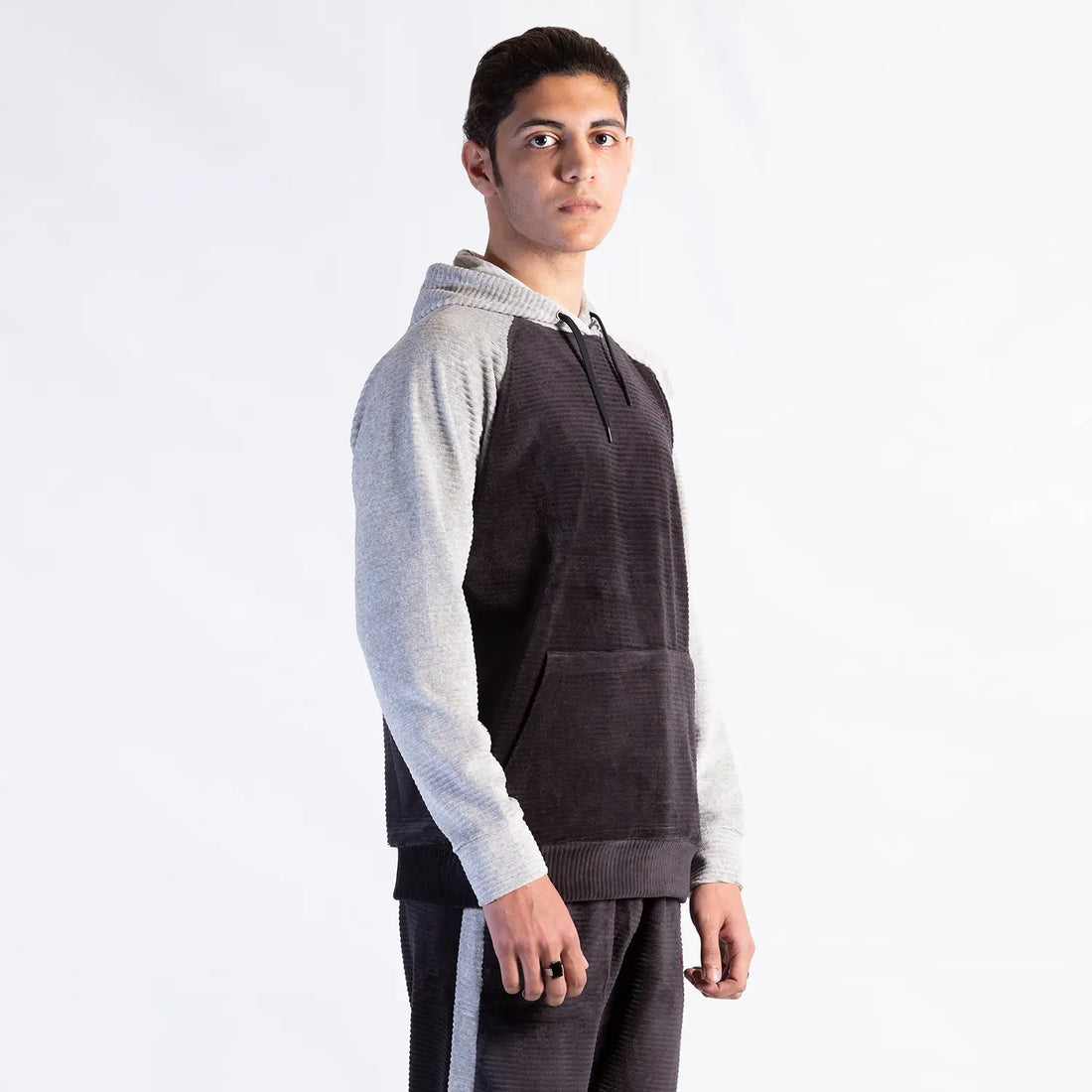 black hoodie pakistan