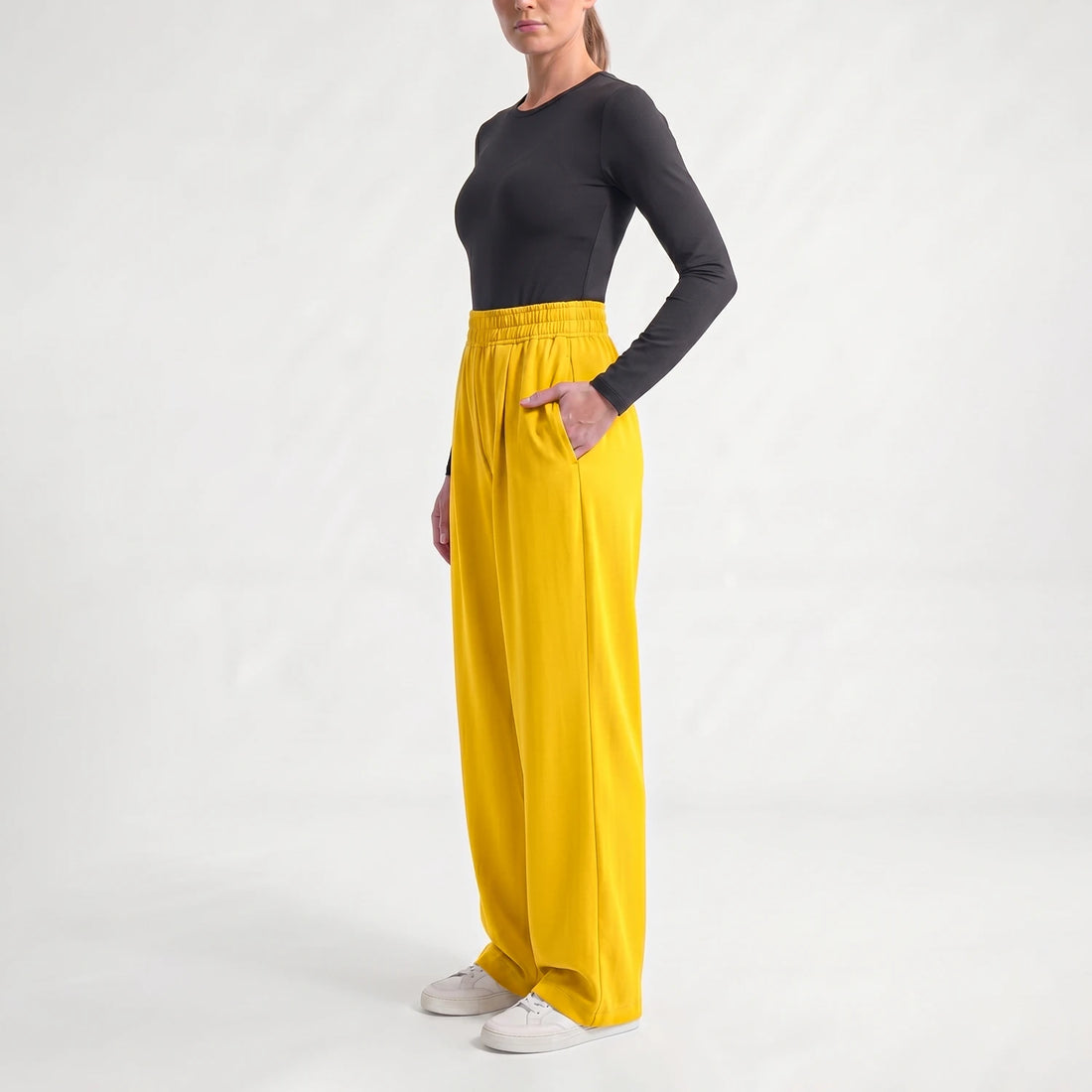 ausman FLexFlow DriFit Trouser best gym trousers