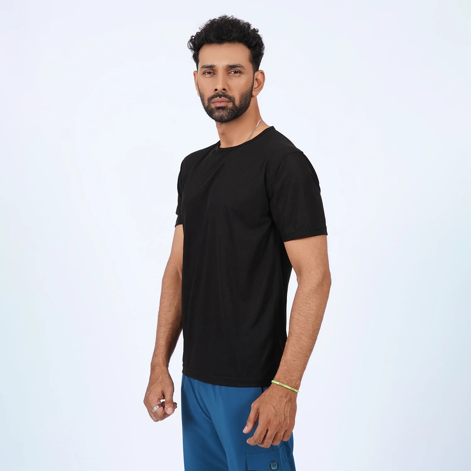 AUSMAN EasyBreathe Everyday Active T-Shirt in Black for men, lightweight stretch gym and casual wear shirt. best t-shirts in lahore