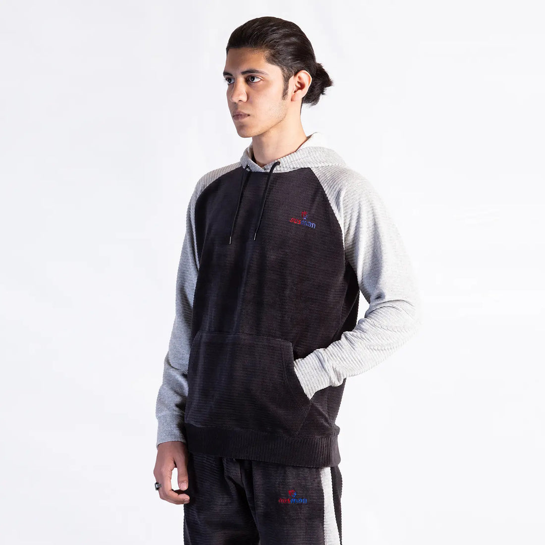 black hoodie pakistan