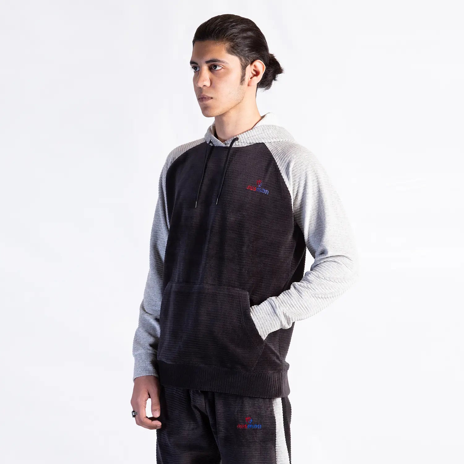 black hoodie pakistan