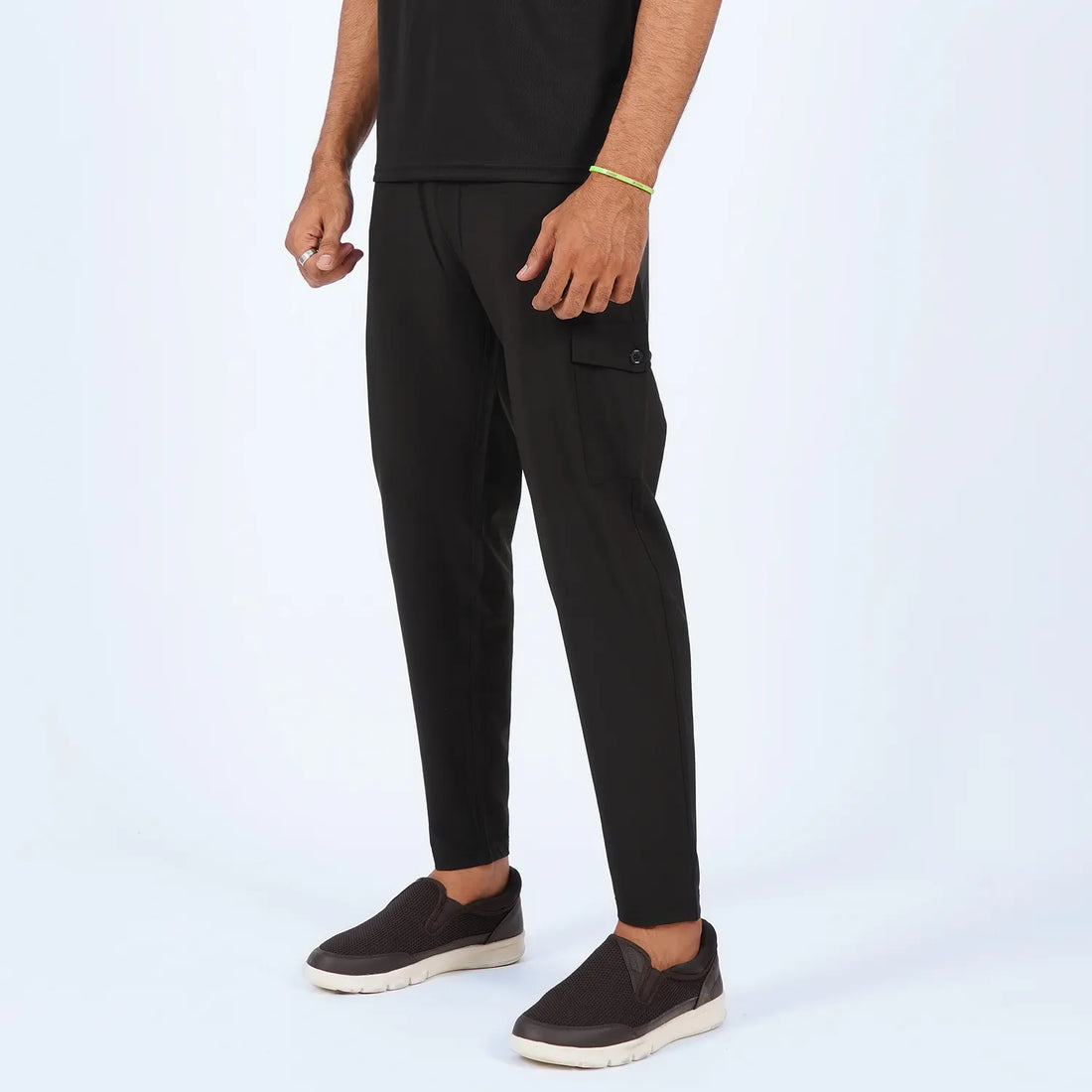 black cargo pants pakistan