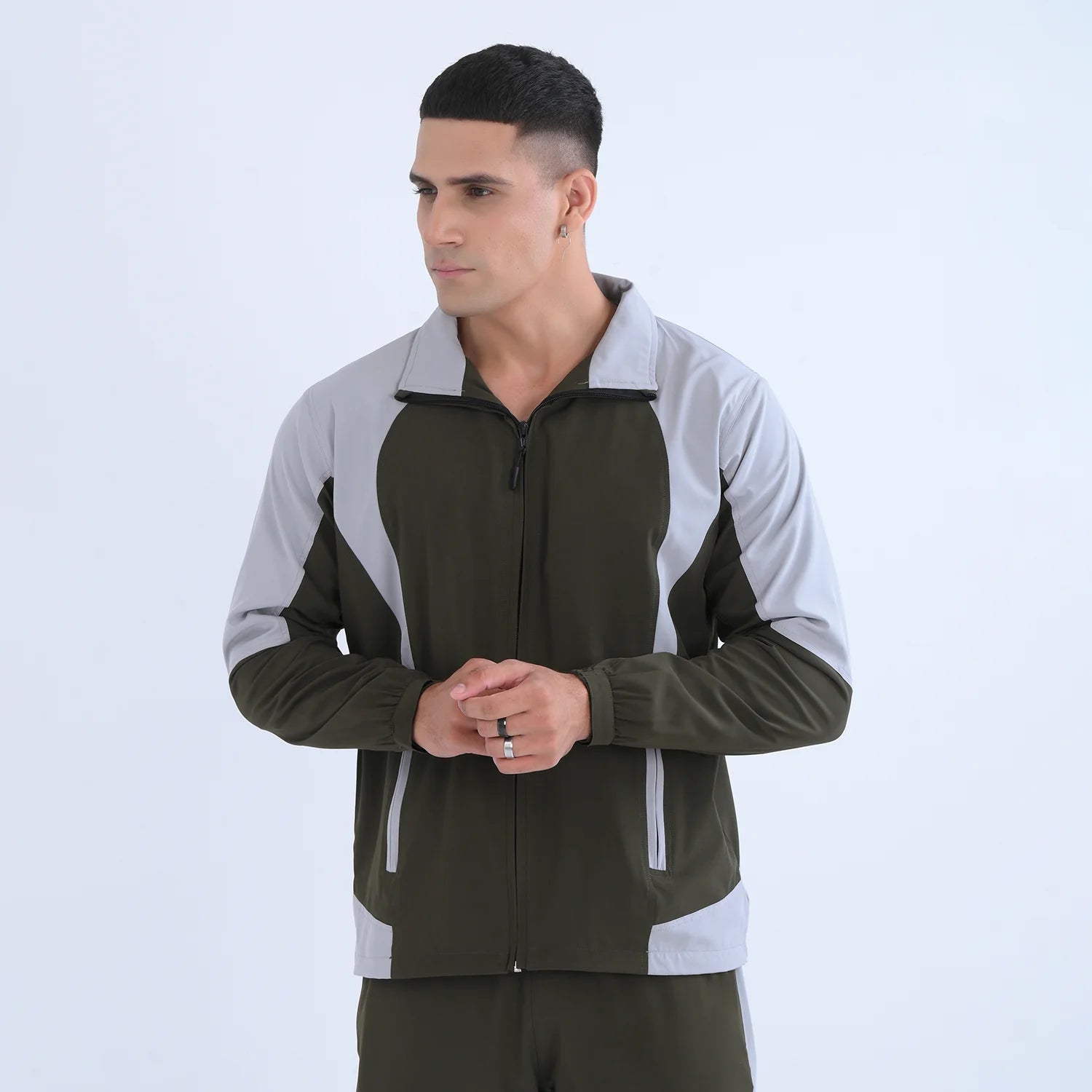 imported tracksuits in pakistan
