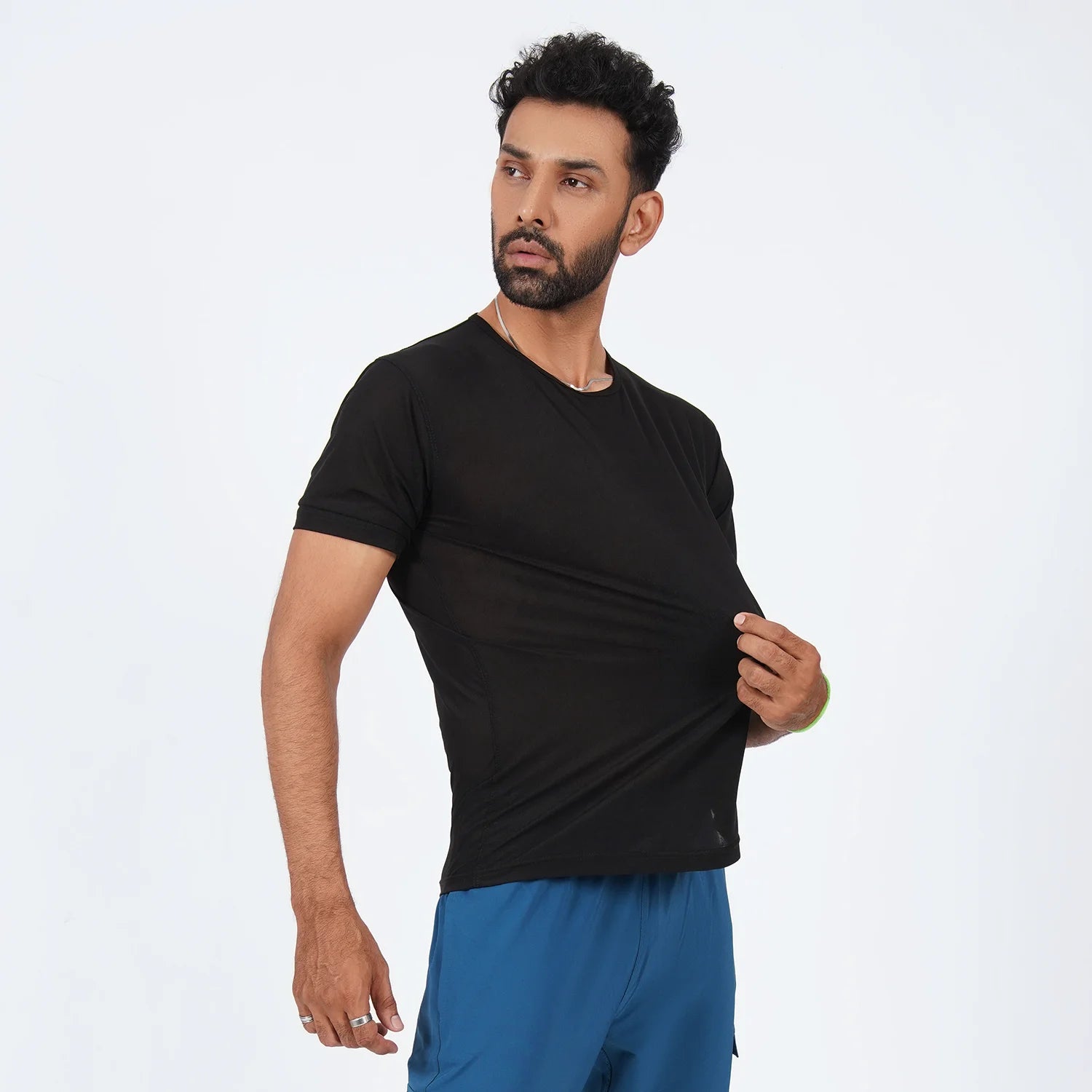 AUSMAN EasyBreathe Everyday Active T-Shirt in Black for men, lightweight stretch gym and casual wear shirt.
