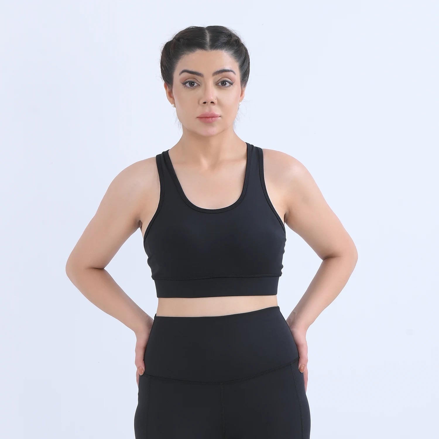 sports bra pakistan