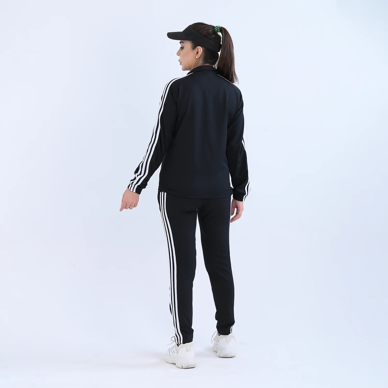 summer tracksuit for ladies in pakistan