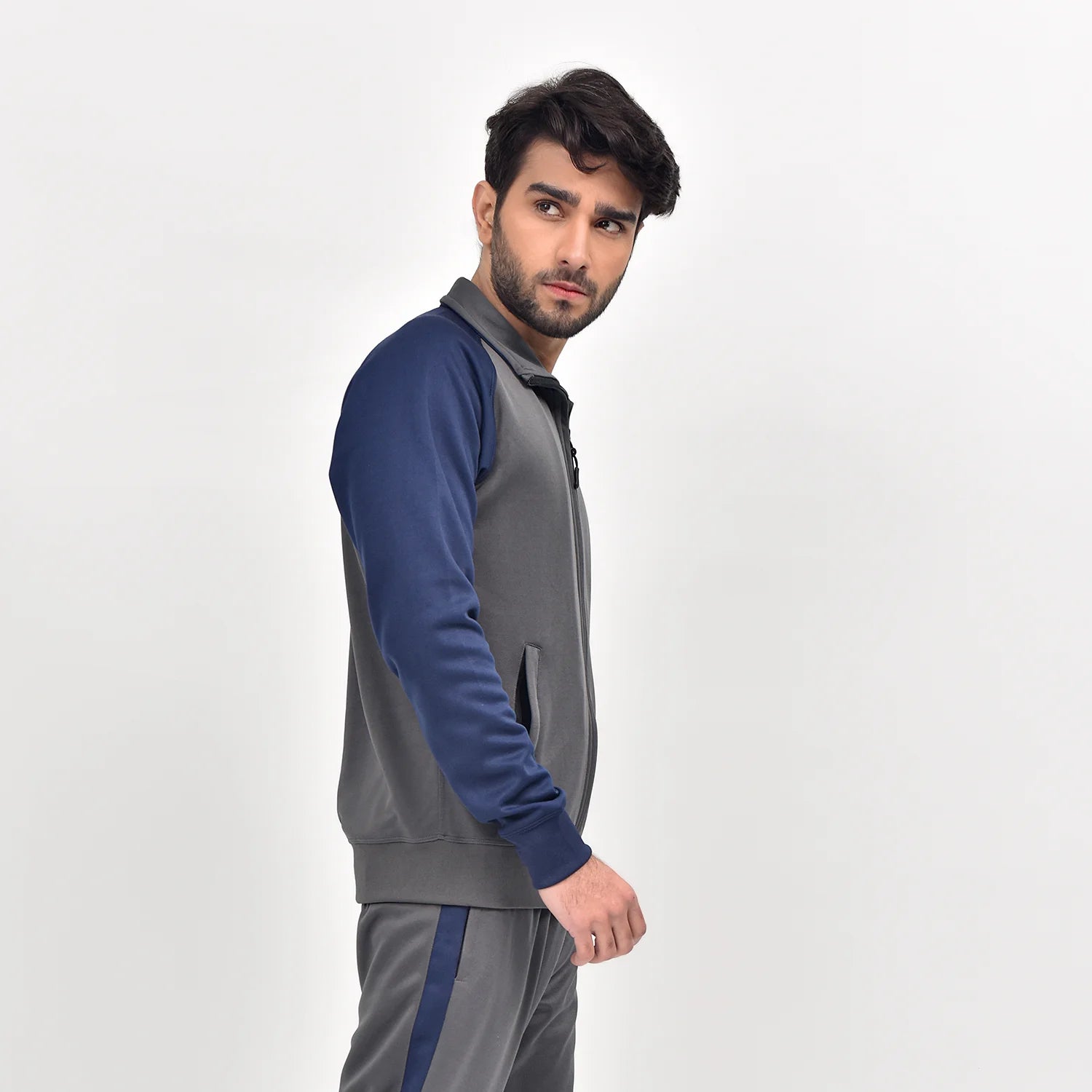 tracksuit shops in karachi