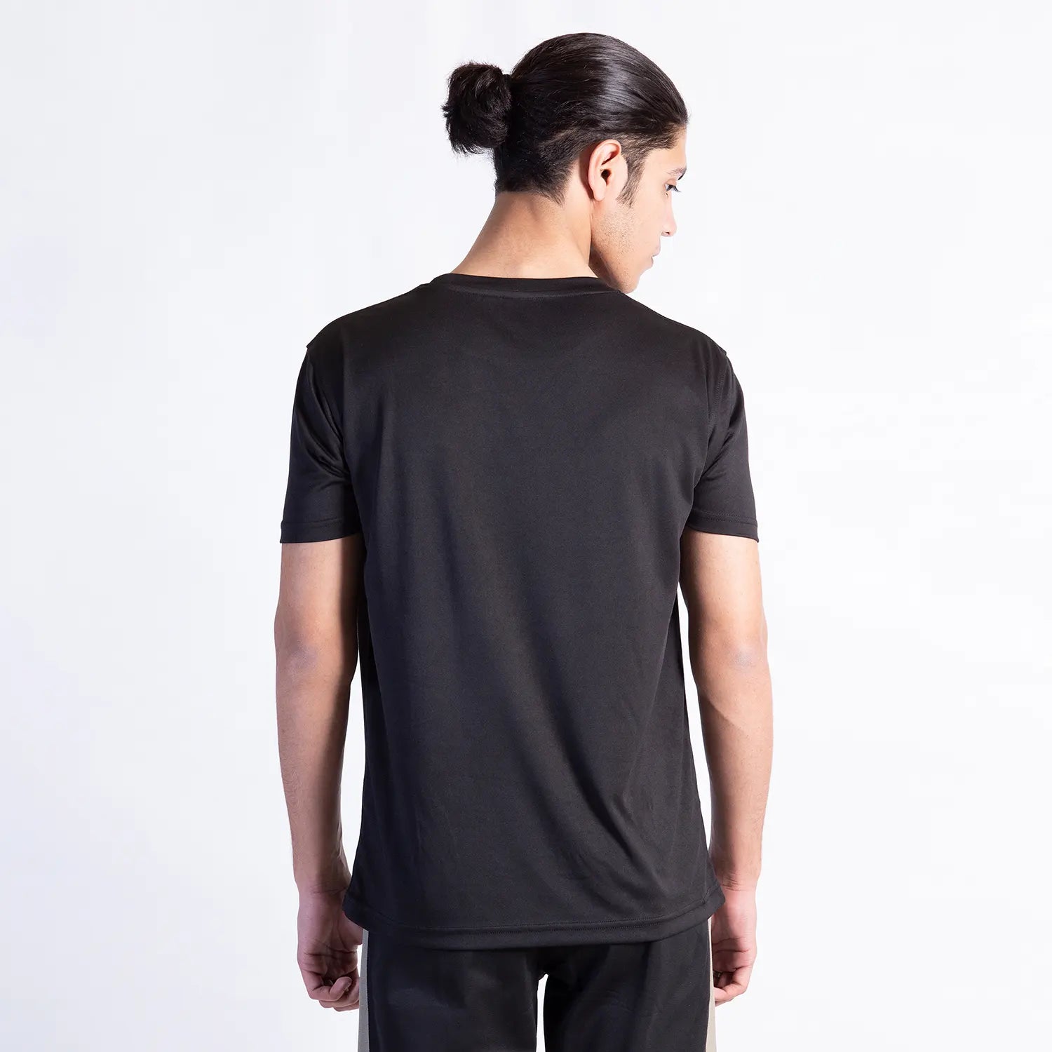 AUSMAN AllSport Active T-Shirt in Black for men, breathable sports shirt for gym, running, walking, and casual wear. t shirts in pakistan